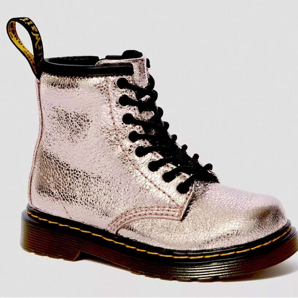 Dr Martens pink metallic crinkle foil little kids size 12